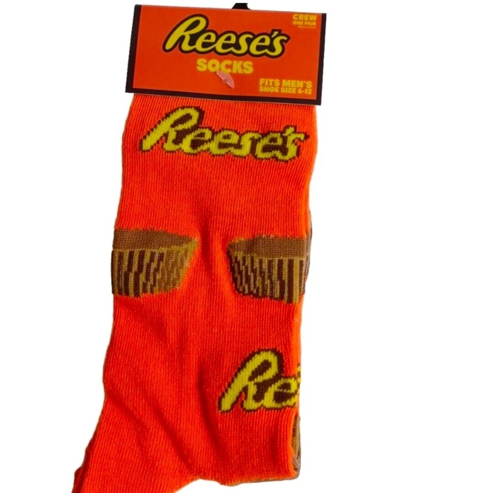 Men Reese’s Novelty Crew Socks Size 6-12 Lot Of 2